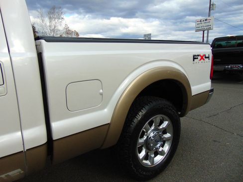 Used 2011 Ford F250 Lariat w/ Lariat Ultimate Pkg image 30