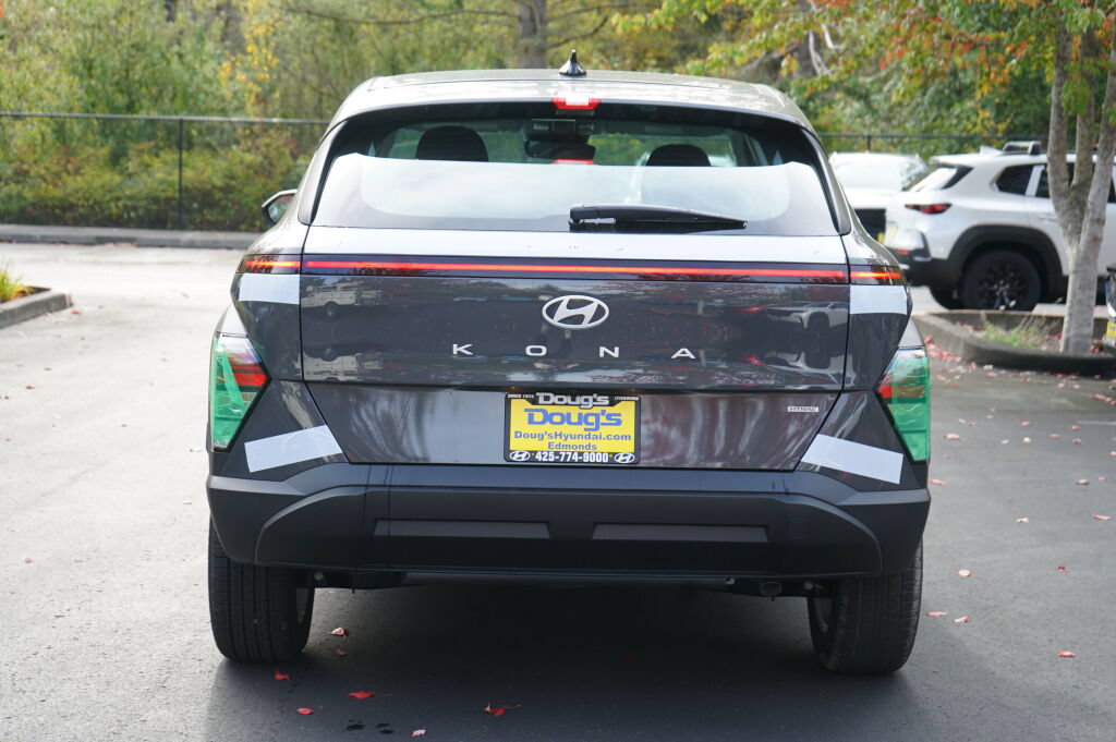 New 2027 Hyundai Kona SE AWD/4WD image 6