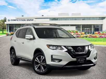 Used 2018 Nissan Rogue SL w/ Premium Package