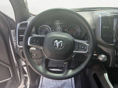 Used 2022 RAM 1500 Laramie AWD/4WD image 12