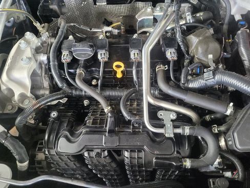 Used 2021 Nissan Rogue SV AWD/4WD image 30