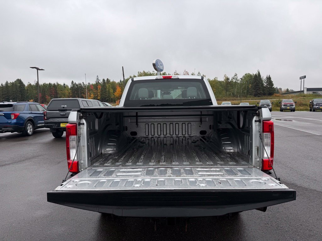 Used 2019 Ford F250 XL w/ Power Equipment Group AWD/4WD image 3