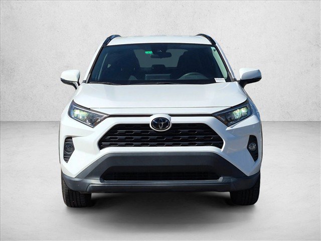 Used 2021 Toyota RAV4 XLE FWD image 2