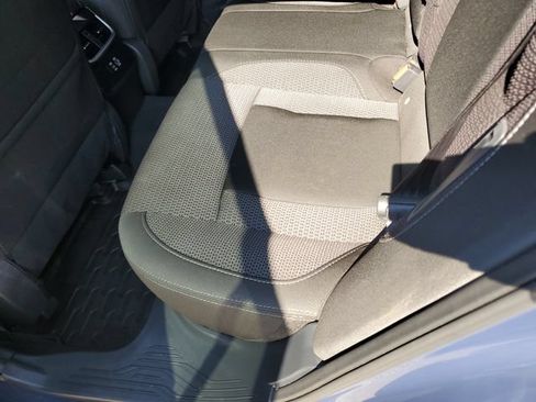 Used 2025 Subaru Outback Premium w/ Popular Package #1A AWD/4WD image 17