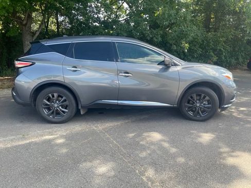 Used 2017 Nissan Murano SV w/ Premium Plus Package AWD/4WD image 7