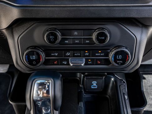 Used 2025 Ford Bronco Big Bend AWD/4WD image 24