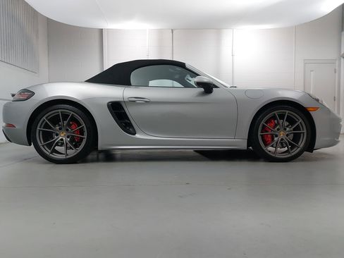 Used 2025 Porsche 718 Boxster S RWD image 8