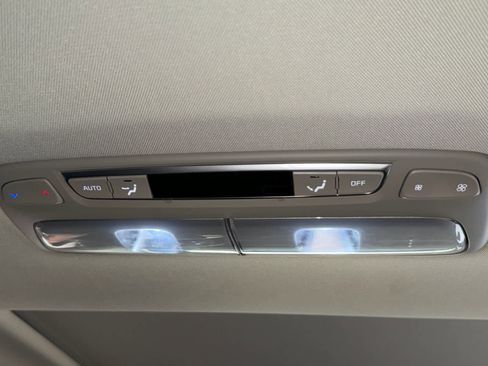 Used 2024 Kia Telluride EX w/ EX Captain's Chair Package FWD image 36