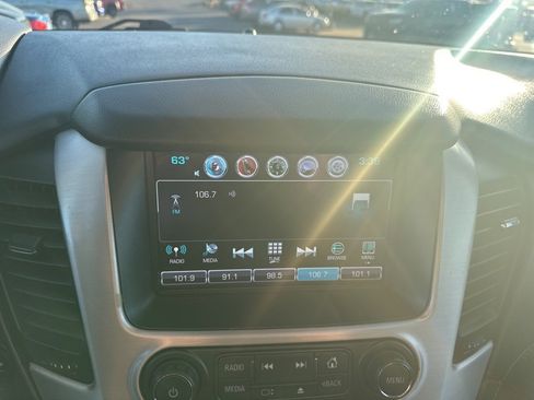 Used 2018 GMC Yukon XL SLT image 3