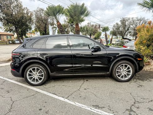 Used 2020 Porsche Cayenne image 15
