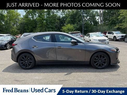 Used 2023 MAZDA MAZDA3 Hatchback w/Premium Plus Pkg AWD/4WD image 9