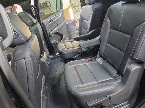 New 2026 GMC Acadia Elevation w/ Elevation Premium Package AWD/4WD image 16