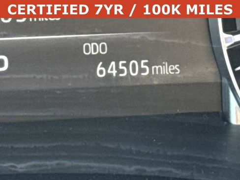 Used 2023 Toyota Highlander LE FWD image 28