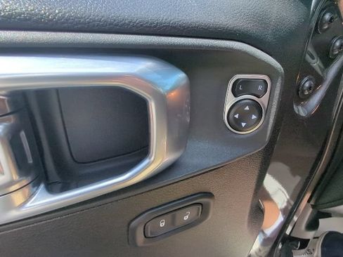 Certified 2024 Jeep Gladiator Mojave w/ Technology Group AWD/4WD image 12