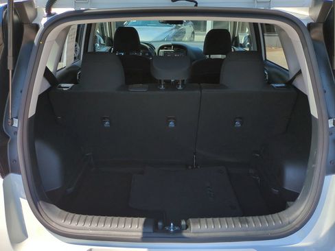 Used 2025 Kia Soul LX w/ LX Technology Package FWD image 13