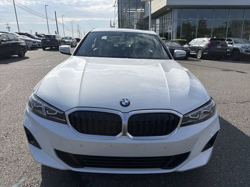 Used 2023 BMW 330i xDrive Sedan w/ Driving Assistance Package AWD/4WD image 14