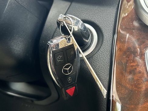 Used 2016 Mercedes-Benz GLC 300 4MATIC image 30