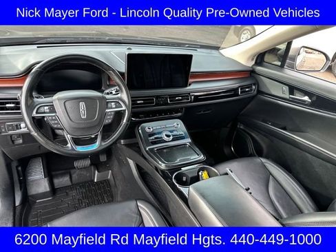 Used 2022 Lincoln Nautilus Reserve image 13