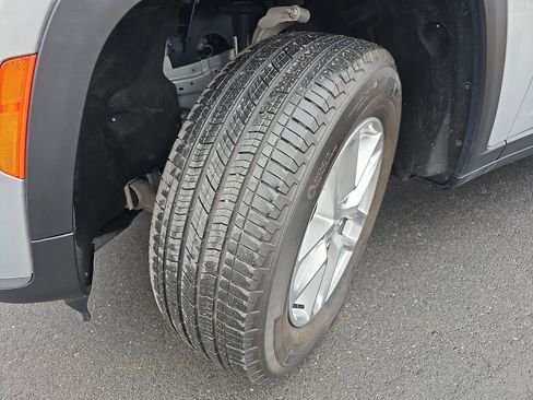 Used 2024 Jeep Grand Cherokee L Laredo w/ Trailer Tow Package image 30