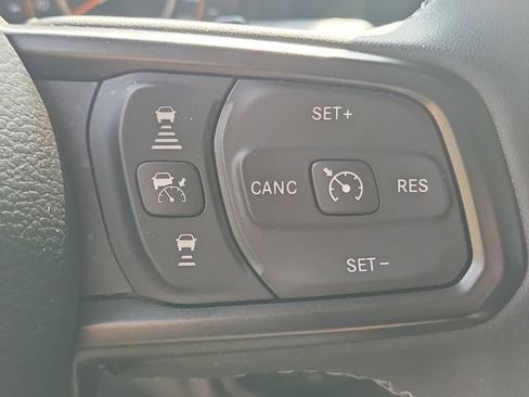 Used 2026 Jeep Wrangler Unlimited Rubicon AWD/4WD image 15