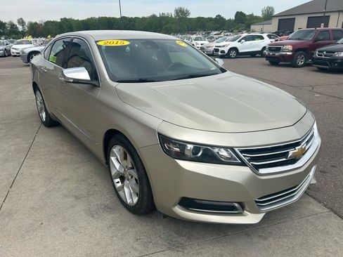 Used 2015 Chevrolet Impala LTZ FWD image 3
