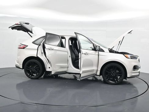 Used 2019 Ford Edge ST w/ Equipment Group 401A AWD/4WD image 42