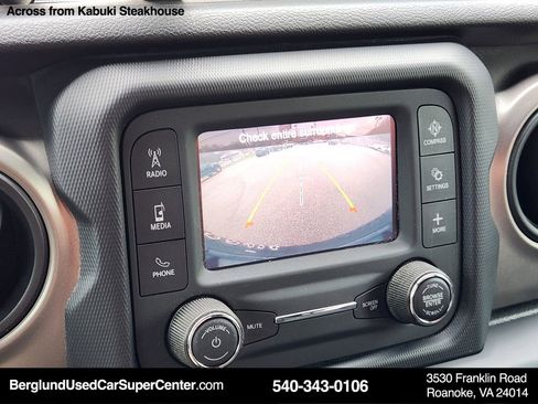 Used 2021 Jeep Wrangler Sport image 22