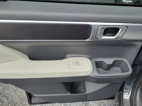 Used 2025 Hyundai Santa Fe SEL FWD image 11