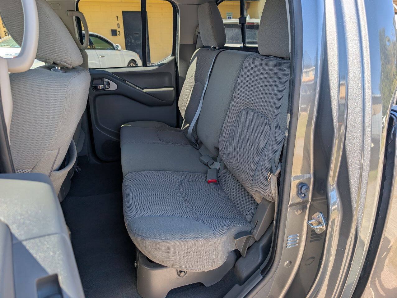 Used 2019 Nissan Frontier SV AWD/4WD image 28