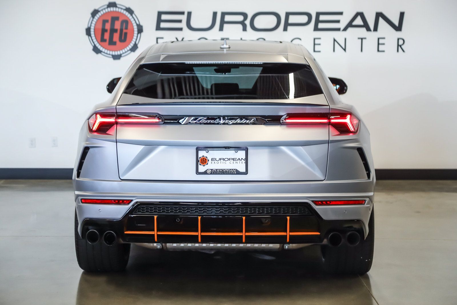 Used 2022 Lamborghini Urus AWD/4WD image 8