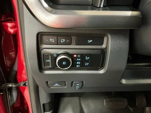 Used 2024 Ford F250 Lariat w/ Lariat Ultimate Package AWD/4WD image 22