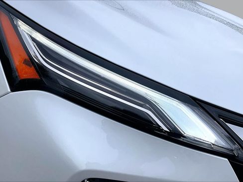 New 2026 Nissan Rogue Platinum w/ Platinum Premium Package AWD/4WD image 18