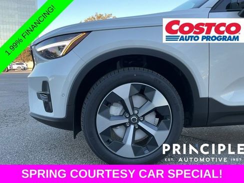 New 2026 Volvo XC40 B5 Plus w/ Protection Package Premier AWD/4WD image 9
