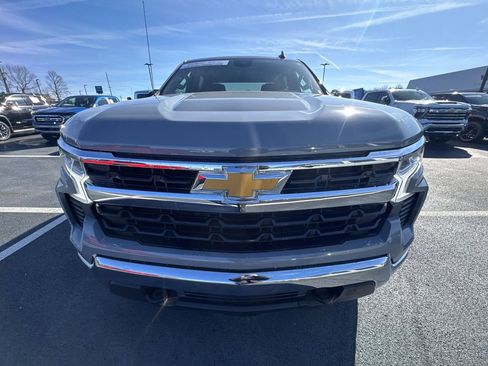 Used 2024 Chevrolet Silverado 1500 LT AWD/4WD image 26