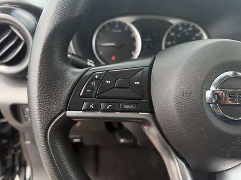 Used 2020 Nissan Kicks S FWD image 7