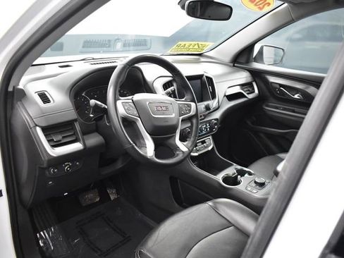 Used 2023 GMC Terrain SLT image 12