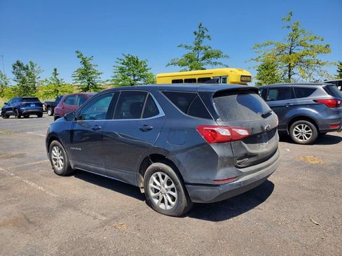 Used 2020 Chevrolet Equinox LT w/ Driver Convenience Package FWD image 4