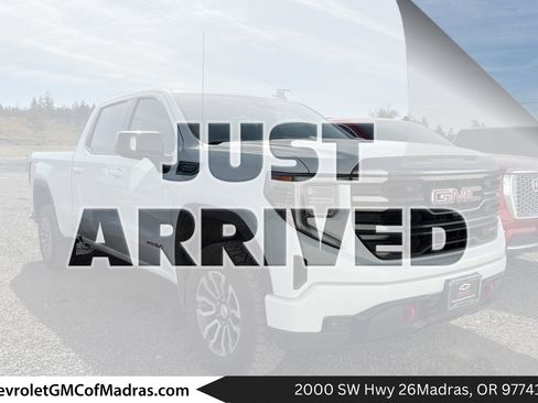Used 2023 GMC Sierra 1500 AT4 w/ Technology Package AWD/4WD image 1