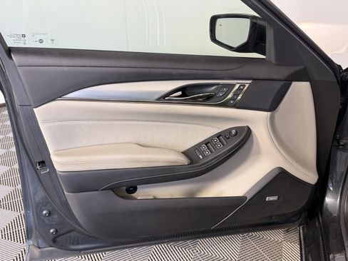 Used 2017 Cadillac CTS Luxury RWD image 12