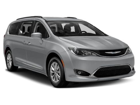 Certified 2018 Chrysler Pacifica Limited w/ Tire & Wheel Group FWD image 6