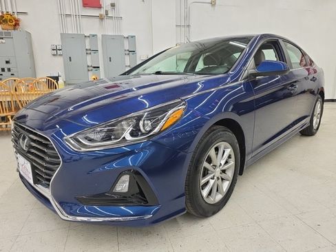 Used 2019 Hyundai Sonata SE FWD image 3