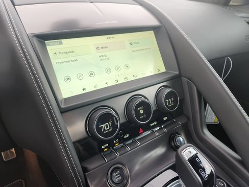 New 2024 Jaguar F-TYPE R image 9