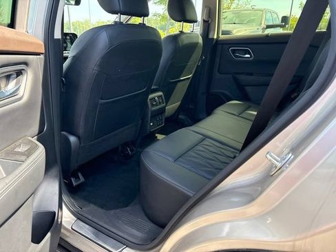 Used 2023 Nissan Rogue Platinum w/ Platinum Premium Package AWD/4WD image 6