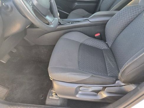 Certified 2021 Toyota C-HR LE image 20