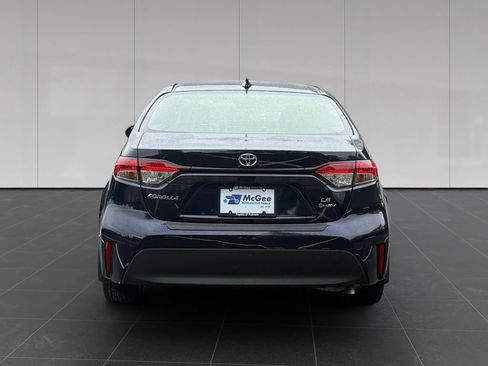 Used 2025 Toyota Corolla LE w/ LE Premium Package FWD image 4