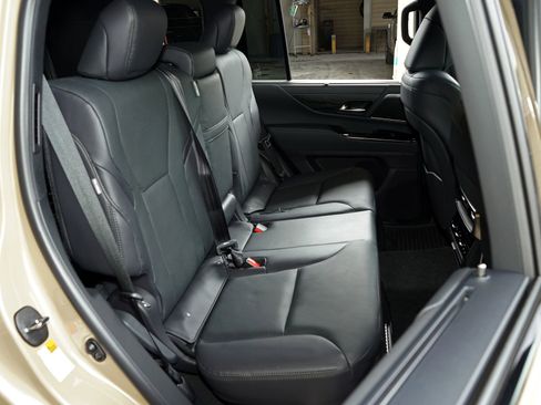Used 2026 Lexus LX 700h Overtrail AWD/4WD image 22