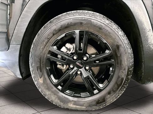 Used 2023 GMC Terrain AT4 AWD/4WD image 8