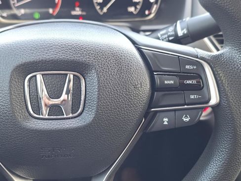Used 2018 Honda Accord LX image 29