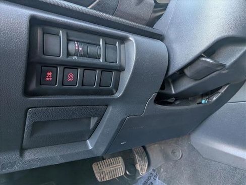 Used 2020 Subaru Crosstrek 2.0i Premium image 16