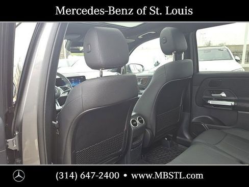 Used 2026 Mercedes-Benz GLB 250 4MATIC image 12